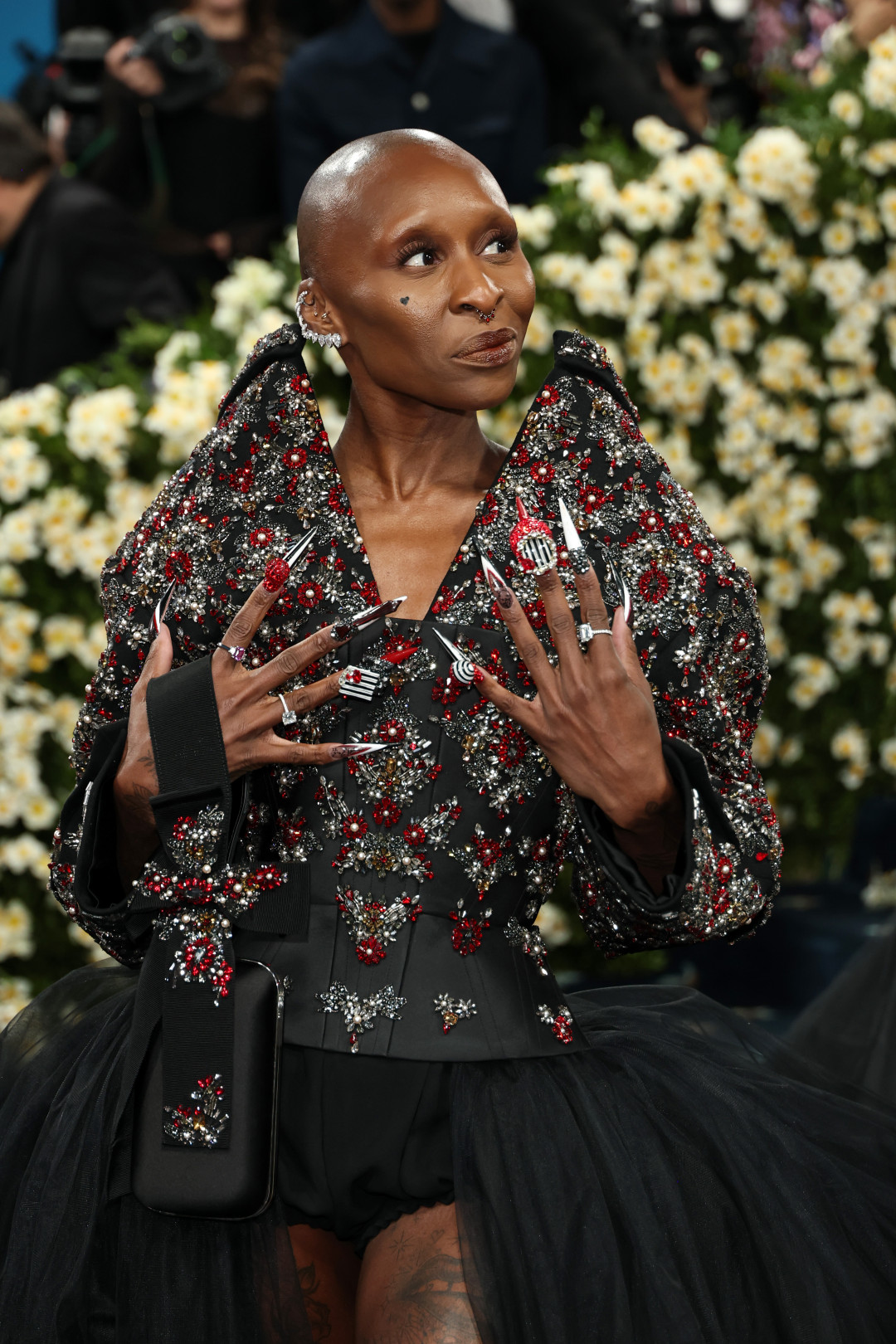 маникюр звезд на Met Gala 2025